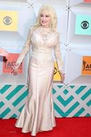 las vegas, 3 aprile - dolly parton alla 51a accademia di musica country premia gli arrivi al Four Seasons Hotel il 3 aprile 2016 a las vegas, nv foto