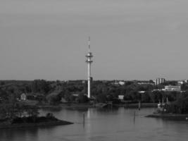 Amburgo presso il fiume Elba in Germania foto