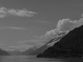 panoramica della Norvegia in primavera foto