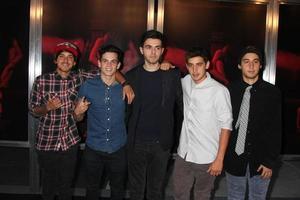 los angeles, 7 luglio - i janoskiani alla premiere del patibolo presso la scuola superiore di hollywood il 7 luglio 2015 a los angeles, ca foto