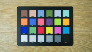la tabella dei colori per la calibrazione della fotocamera del bilanciamento del bianco. foto