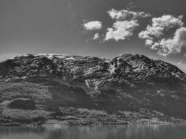 panoramica della Norvegia in primavera foto