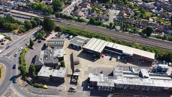 riprese ad alto angolo di vista aerea della città di luton in inghilterra foto