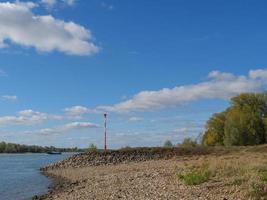 il fiume Reno vicino a Wesel foto