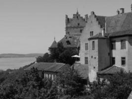 la città di meersburg sul lago di costanza foto