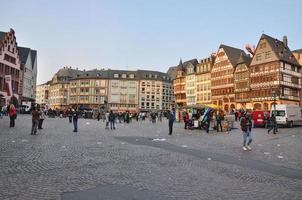 francoforte, germania - 18 marzo 2015 folle di manifestanti, blocco di dimostrazione foto