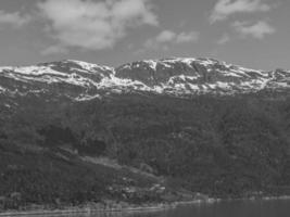 panoramica della Norvegia in primavera foto