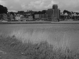 la città di Kappeln sul fiume Schlei foto