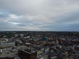 splendida vista aerea del centro di luton città dell'inghilterra regno unito, centro città di londra luton foto