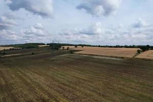 Splendida vista ad alto angolo del villaggio britannico e della campagna dell'Inghilterra, Regno Unito foto