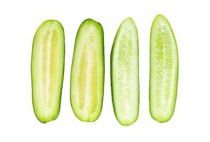 cetriolo affettato e cucumis melo isolato su sfondo bianco foto