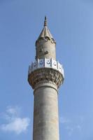 minareto della moschea del castello di bodrum foto