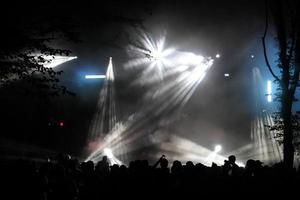 palco del concerto di notte foto