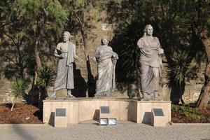 scultura davanti al castello di bodrum foto