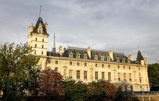 edificio a Parigi foto