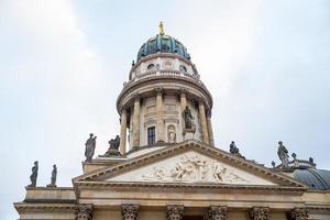 chiesa tedesca a gendarmenmarkt, berlino, germania foto