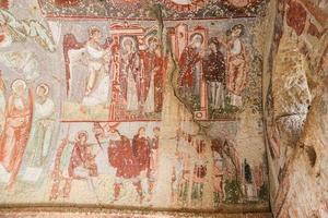 Chiesa di Cavusin in Cappadocia, Turchia foto