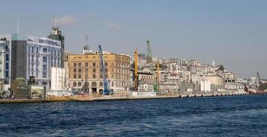 costruzione del porto di Istanbul Karakoy foto