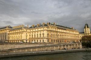 edificio a Parigi foto