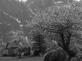 eidfjord e l'hardangerfjord in Norvegia foto