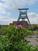 vecchia miniera di carbone nell'area della ruhr tedesca foto