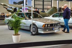 friedrichshafen - maggio 2019 argento bmw e24 m 635 csi 1983 coupé al motorworld classics bodensee l'11 maggio 2019 a friedrichshafen, germania foto