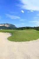 bellissimo campo da golf. foto