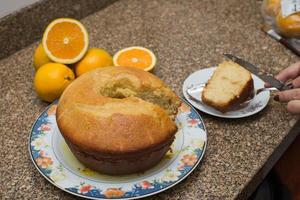 torta all'arancia fatta in casa foto