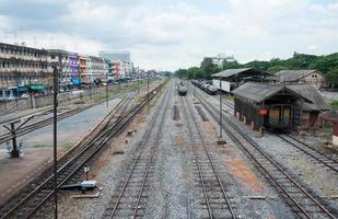 scalo ferroviario con cisterna olio foto