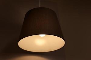 una lanterna per illuminare lo spazio di notte. foto