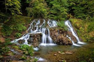 cascata cascate. viaggio nel Bulgaria. dokuzak cascata foto