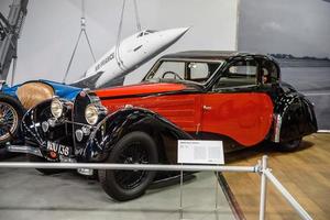 sinsheim, germania - mai 2022 rosso nero bugatti tipo 57 ventoux 1935 foto