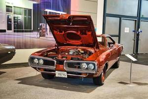 friedrichshafen - maggio 2019 red orange dodge super bee 1970 al motorworld classics bodensee l'11 maggio 2019 a friedrichshafen, germania foto