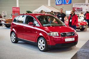 friedrichshafen - Maggio 2019 rosso audi a2 genere 8z 1999 a mondo dei motori classici bodensee su Maggio 11, 2019 nel friedrichshafen, Germania foto