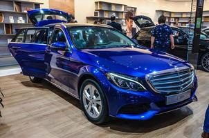 francoforte - settembre 2015 mercedes-benz c 300 h presentata a iaa nel foto