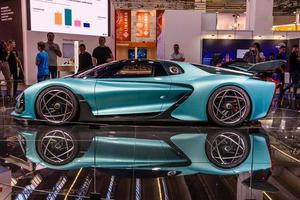 francoforte, germania - settembre 2019 blu azzurro hongqi s9 - supercar elettrica con 1400 CV dalla cina, mostra automobilistica internazionale iaa foto