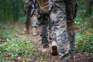 moderno guerra soldati squadra nel battaglia foto