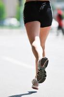 maratona donna correre foto