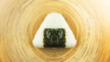 immagine onigiri per il concetto di cibo giapponese. foto
