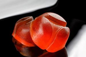 rosso marmellata caramella. bellissimo caramella foto