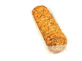 fiocchi d'avena biscotti con cereali e noccioline nel un' pacchetto. foto