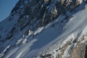 natura invernale di montagna foto