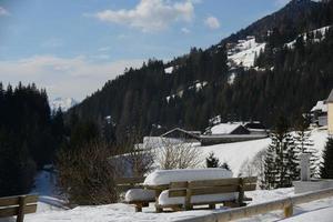 natura invernale di montagna foto