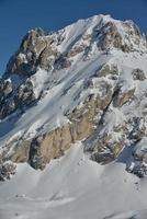 natura invernale di montagna foto