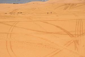 giallo sabbia dune nel mui ne è un' popolare turista destinazione di Vietnam foto