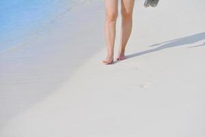 bella griglia sulla spiaggia divertiti foto