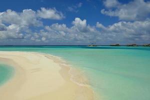 paesaggio tropicale della spiaggia foto