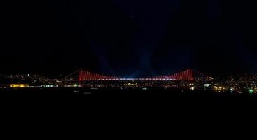 Ponte sul Bosforo, Istanbul, Turchia foto