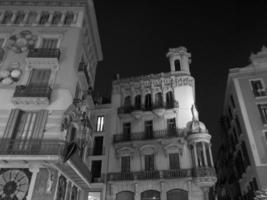 Barcellona di notte foto