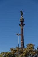 Barcellona, Spagna, 2022 - columbus colonna su il Barcellona porto, a il fine di il famoso strada las Ramblas. foto